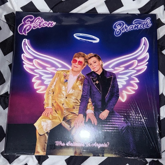 Elton John/Brandi Carlile Signed Vinyl - Picture 3 of 3
